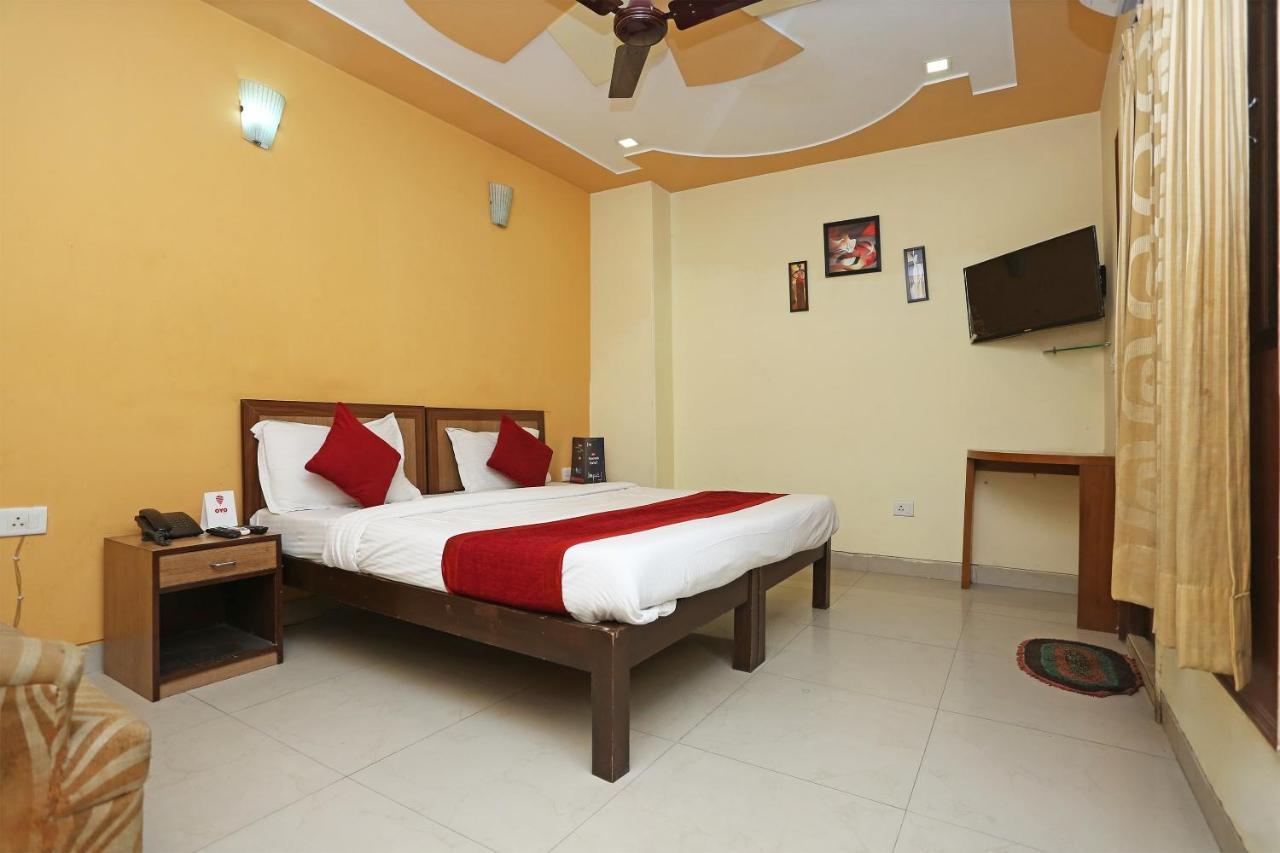 Airport Hotel Ambrosia New Delhi Exterior photo