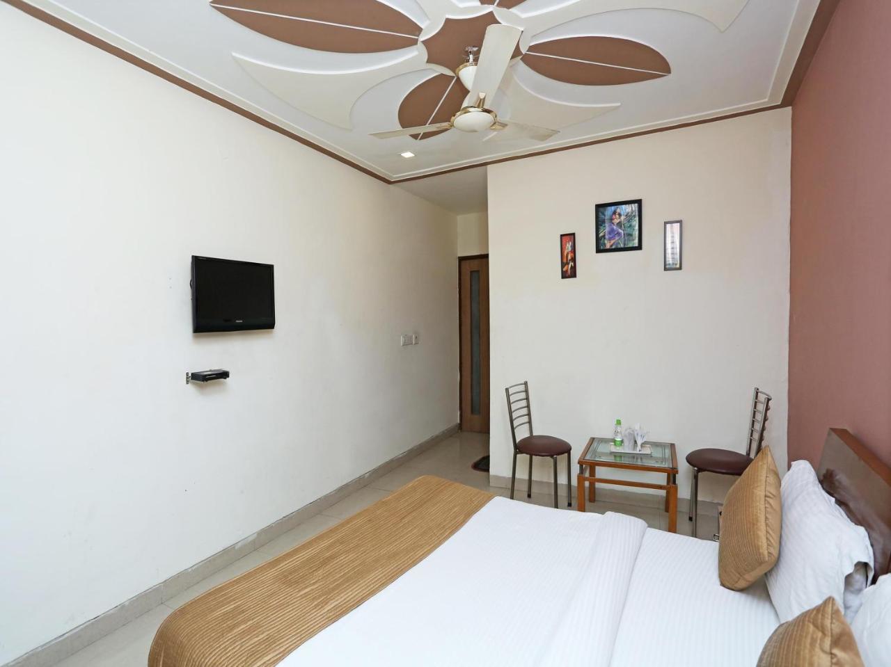 Airport Hotel Ambrosia New Delhi Exterior photo